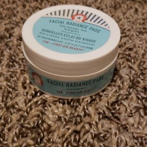 Facial radiance pads